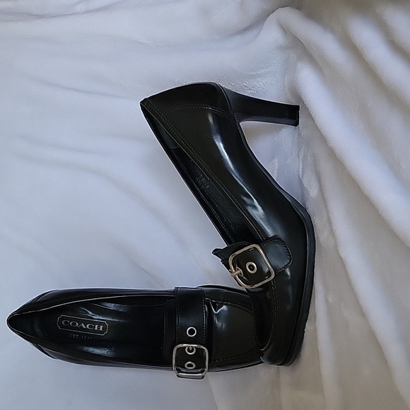 Coach Shoes - Picture 1 of 5